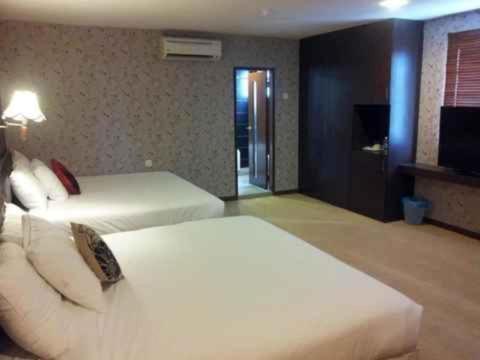 Green Town Hotel Classic Malacca Exterior photo